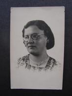 Portret foto SCHOTEL Rotterdam: Jonge vrouw, jaren ’30, Verzamelen, Foto's en Prenten, Gebruikt, Ophalen of Verzenden, Foto, Voor 1940