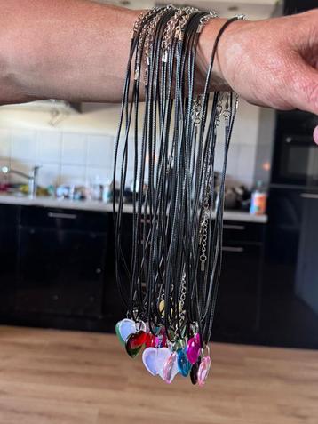 Hartjes Kettingen - Diverse Kleuren beschikbaar voor biedingen