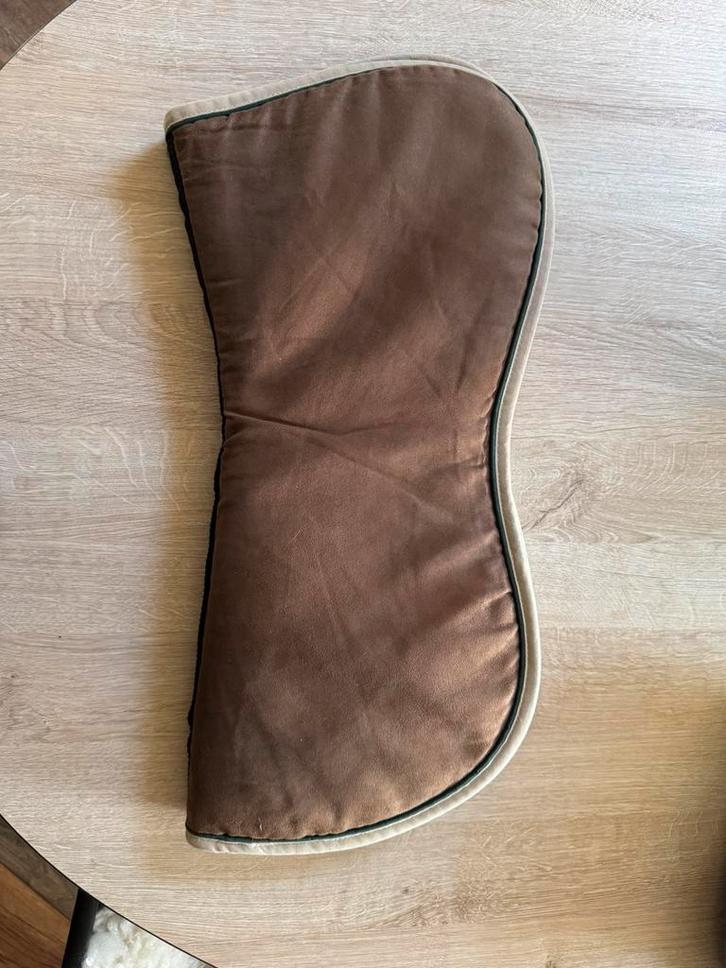 Ogilvy zadelonderlegger custom kleur | zadelpad | gummy, Dieren en Toebehoren, Paarden en Pony's | Dekens en Dekjes, Zo goed als nieuw