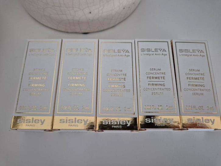 Sisleya L'Integral Anti Age Firming Concentrated Serum 10 ml, Sieraden, Tassen en Uiterlijk, Uiterlijk | Gezichtsverzorging, Nieuw