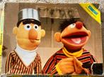 Old scool sesamstraat puzzel Bert en Ernie. 63 stukjes, Ophalen of Verzenden, Meer dan 50 stukjes, Zo goed als nieuw