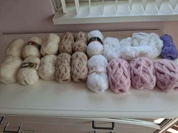 Heel zacht mohair achtig brei of haak garen beschikbaar voor biedingen