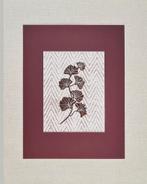 Botanische print Ginko blad bordeaux rood 30x40 cm, Minder dan 50 cm, Oorspronkelijke maker, Nieuw, Ophalen of Verzenden