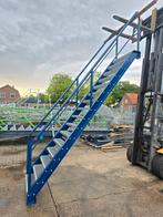 Stalen trap blauw. Hoog 3.12mtr. Nob100, Ophalen, Zo goed als nieuw, 2 tot 4 meter