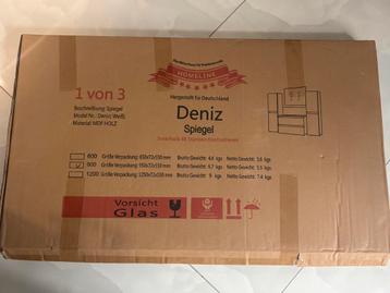 Spiegel(950x72x550mm) beschikbaar voor biedingen