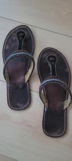 Afrikaanse teenslippers maat 39, Kleding | Dames, Schoenen, Gedragen, Slippers, Bruin, Ophalen