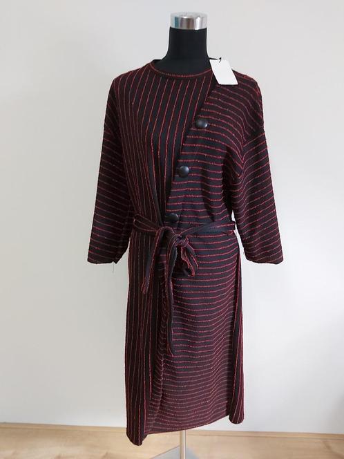 J172 - Nieuwe Zara jurk rood-zwart maat M (1), Kleding | Dames, Jurken, Nieuw, Rood, Onder de knie, Ophalen of Verzenden