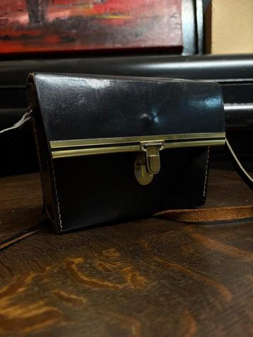 Vintage Verrekijker met Tas beschikbaar voor biedingen