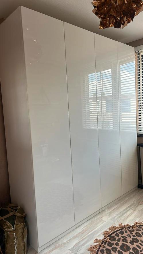 Witte hoogglans Ikea Pax kast 2.00 m breed, Huis en Inrichting, Kasten | Kledingkasten, Zo goed als nieuw, 200 cm of meer, 50 tot 75 cm