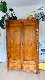 Grote houten kast - mooie details, Ophalen