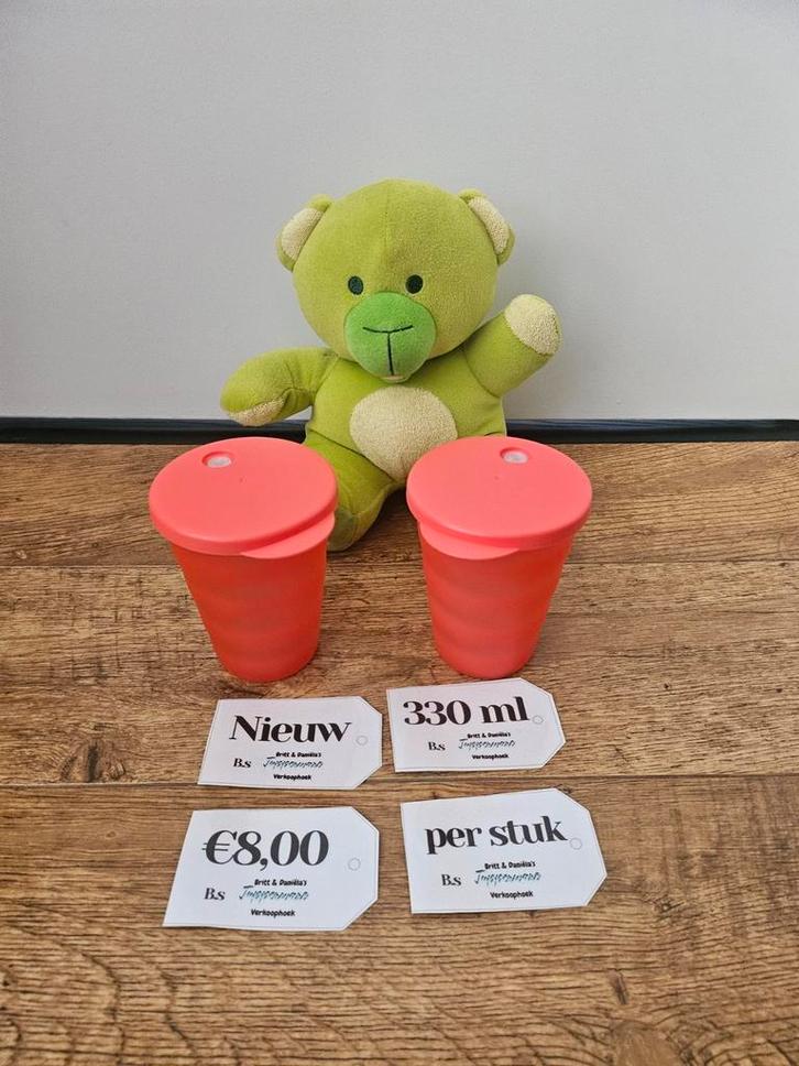 Tupperware nieuwe rode rietjesbekers met rietjesgat, Huis en Inrichting, Keuken | Tupperware, Nieuw, Beker of Kan, Rood, Ophalen of Verzenden