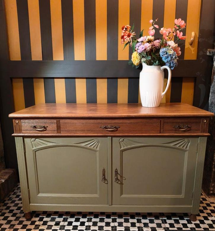 Dressoir, klooster kast, ladenkast., Antiek en Kunst, Antiek | Meubels | Kasten, Ophalen