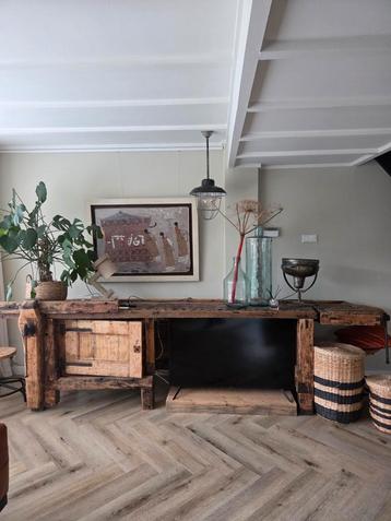 Industrieel Vintage Dressoir Werkbank beschikbaar voor biedingen