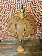 Vintage Hollywood Regency vloerlamp rookglas & messing, Ophalen, Gebruikt, 150 tot 200 cm, Hollywood Regency