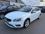 Volvo V60 2.4 D6 AWD Plug-In Hybrid R-Design Automaat Bj:201, Auto's, Volvo, Automaat, Wit, Vierwielaandrijving, 11 kWh