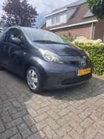Toyota Aygo 1.0 2007 Grijs, nieuwe APK!, Auto's, Voorwielaandrijving, Stof, 4 stoelen, Handgeschakeld