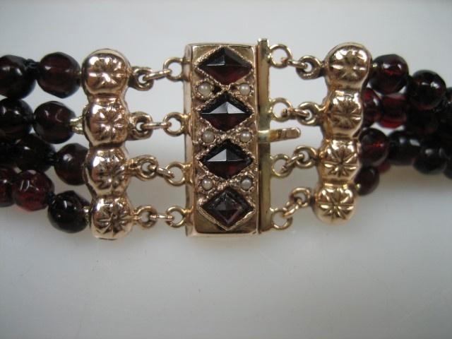Antiek Zeldzaam Granaat 4 rijen collier ca.1930, Sieraden, Tassen en Uiterlijk, Antieke sieraden, Ketting, Goud, Met edelsteen