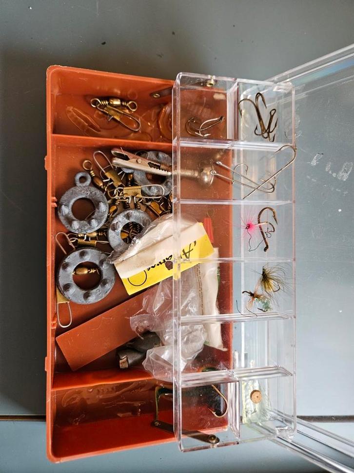 Visspullen in doos - Haken, lood, wartels en meer!, Watersport en Boten, Hengelsport | Karpervissen, Gebruikt, Overige typen, Ophalen of Verzenden