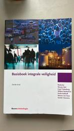 Basisboek integrale veiligheid, Gelezen, Maatschappij en Samenleving, Ophalen of Verzenden, Meerdere auteurs