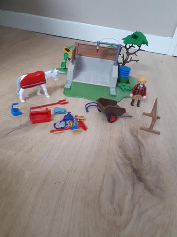 playmobil paarden wasstraat beschikbaar voor biedingen