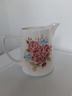 Schenkkan en 2 bordjes., Huis en Inrichting, Keuken | Servies, Ophalen, Zo goed als nieuw, Overige stijlen, Bord(en)