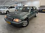 Mercedes-Benz C-klasse 180 Sport / AUTOMAAT / NAP / GEEN ROE, Auto's, Oldtimers, Automaat, Centrale vergrendeling, Achterwielaandrijving