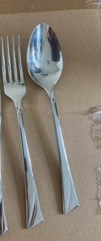 Bestek 9 x vork en 9 x lepel ,  NIEUW  Dalia 18/10, Huis en Inrichting, Nieuw, Ophalen of Verzenden, Rvs of Chroom, Vaatwasserbestendig
