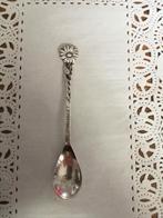 Margriet theelepel, Antiek en Kunst, Antiek | Bestek, Ophalen of Verzenden