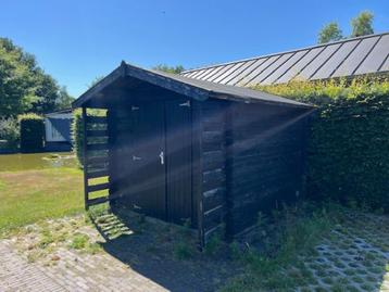 blokhutje beschikbaar voor biedingen