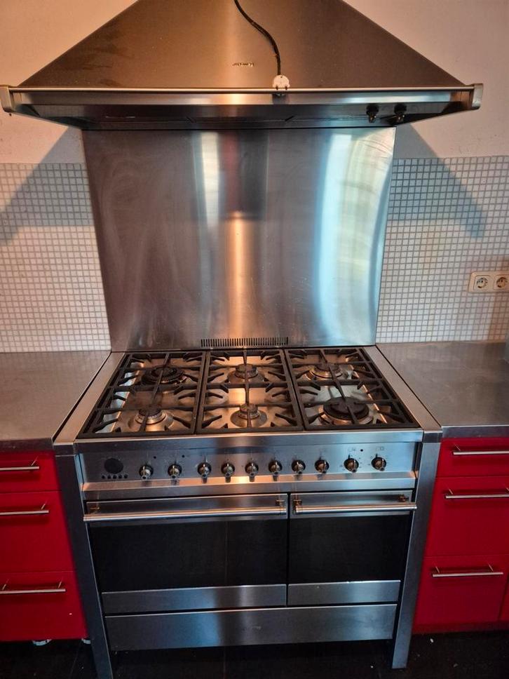 Smeg Gasfornuis - Vrijstaand - 6 Kookzones, Witgoed en Apparatuur, Fornuizen, Gebruikt, Vrijstaand, Gas, 5 kookzones of meer, 85 tot 90 cm