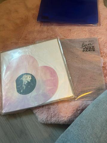 Taylor Swift Lover Live From Paris Vinyl beschikbaar voor biedingen