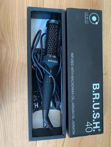 B.R.U.S.H. 40 Haarborstel - Nieuw in doos! beschikbaar voor biedingen