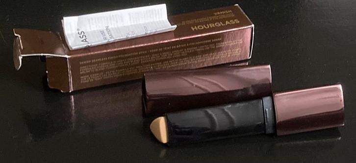 Hourglass VANISH Seamless Finish Foundation Stick, Sieraden, Tassen en Uiterlijk, Uiterlijk | Cosmetica en Make-up, Zo goed als nieuw