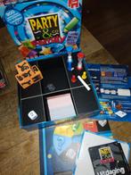 Party en co familie editie, Hobby en Vrije tijd, Gezelschapsspellen | Bordspellen, Ophalen of Verzenden, Zo goed als nieuw