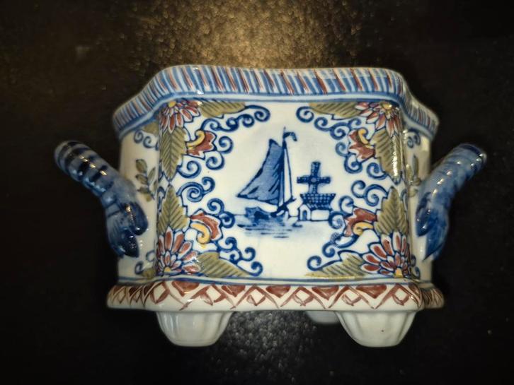 Antieke Makkum AB17 Bloempot met Handvatten, Antiek en Kunst, Antiek | Keramiek en Aardewerk, Ophalen of Verzenden