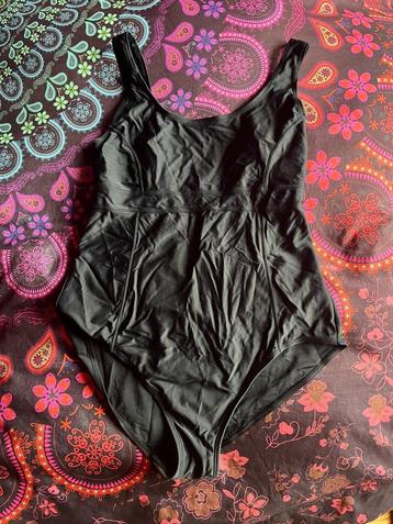 Super leuk badpak maat 44 nu voor 17,99€ beschikbaar voor biedingen