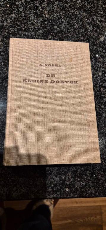 De Kleine Dokter - A. Vogel 32e druk (?) beschikbaar voor biedingen