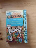 The miracle at speedy motors   Alexander McCall Smith, Ophalen of Verzenden, Gelezen, Alexander McCall Smith