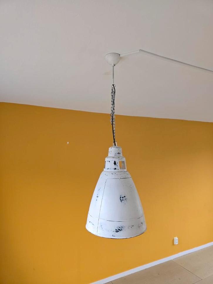 Industriële hanglamp wit metaal, Huis en Inrichting, Lampen | Hanglampen, Gebruikt, Minder dan 50 cm, Metaal, Ophalen