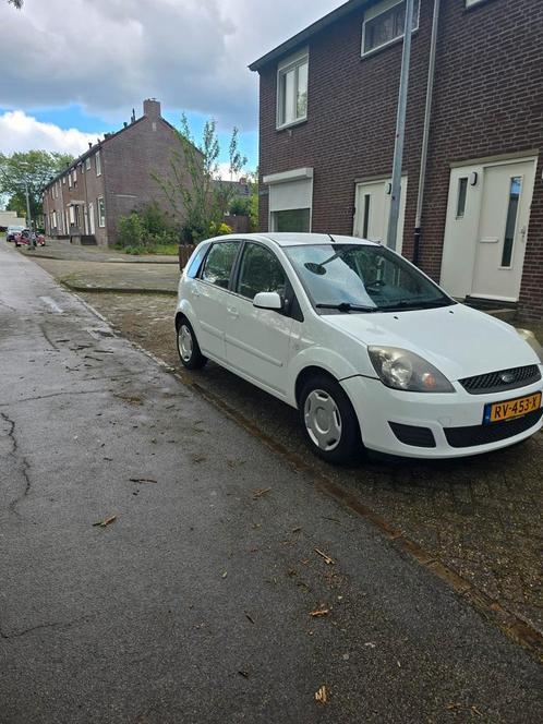 Ford Fiësta 1.4 Tdci 5DR 2008 Wit, Auto's, Ford, Particulier, Fiësta, Diesel, C, Hatchback, Handgeschakeld, Geïmporteerd, Wit