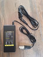 Oplader E-Bike / elektrische scooter / elektrische fiets, Fietsen en Brommers, Fietsaccessoires | Fietsaccu's, Ophalen, Zo goed als nieuw