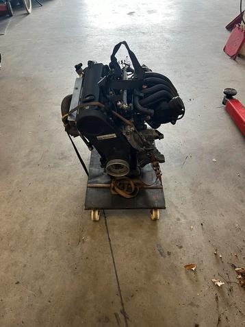Motor audi 1.6 ALZ , motorschade cil.4 geen compressie beschikbaar voor biedingen