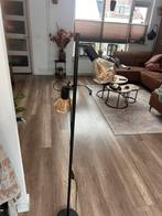 Staande industriële lamp, Huis en Inrichting, Lampen | Vloerlampen, Ophalen, Zo goed als nieuw, 100 tot 150 cm