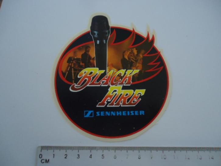 sticker oud Sennheiser black fire pop popmuziek band retro, Verzamelen, Stickers, Zo goed als nieuw, Bedrijf of Vereniging, Verzenden