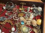 Vintage sieraden van alles wat!, Ophalen of Verzenden, Overige materialen, Overige typen