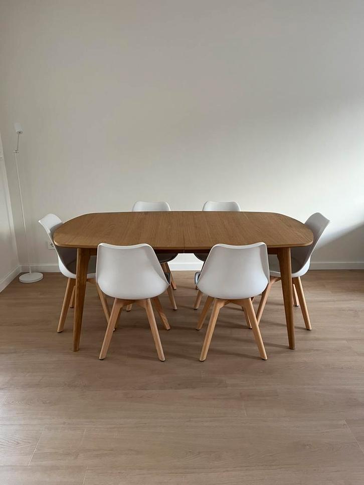 Te koop - eiken eettafel incl. witte eetkamerstoelen, Huis en Inrichting, Tafels | Eettafels, Gebruikt, 100 tot 150 cm, 150 tot 200 cm
