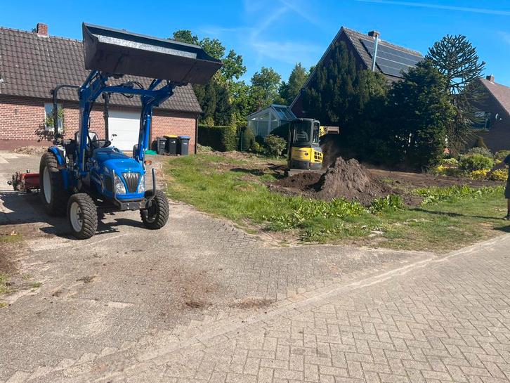 Vossebeld Grondverzet en Kraanverhuur, Diensten en Vakmensen, Tuinmannen en Stratenmakers, Bestrating, Tuin- of Vijveraanleg, Tuinonderhoud of Snoeiwerk