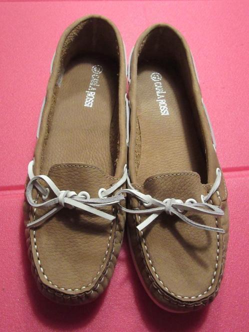 Mooie bruine leren Moccasins van het merk Carla Rossi mt 41, Kleding | Dames, Schoenen, Zo goed als nieuw, Espadrilles of Moccasins
