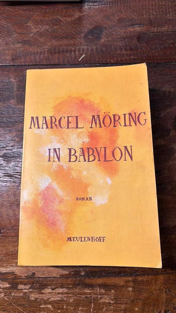 M. Moring - In Babylon, Boeken, Literatuur, Zo goed als nieuw, Ophalen of Verzenden