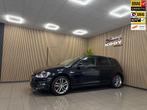 Volkswagen Golf 1.0 TSI Business Edition Connected * Navigat, Voorwielaandrijving, Stof, Gebruikt, Origineel Nederlands